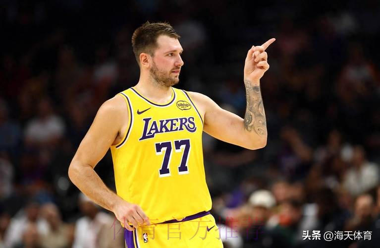 詹姆斯31+9+6东契奇34分,湖人128-121险胜灰熊 詹姆斯31+9+6东契奇34分,湖人128-121险胜灰熊