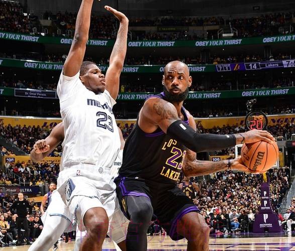 詹姆斯31+9+6东契奇34分,湖人128-121险胜灰熊 詹姆斯31+9+6东契奇34分,湖人128-121险胜灰熊